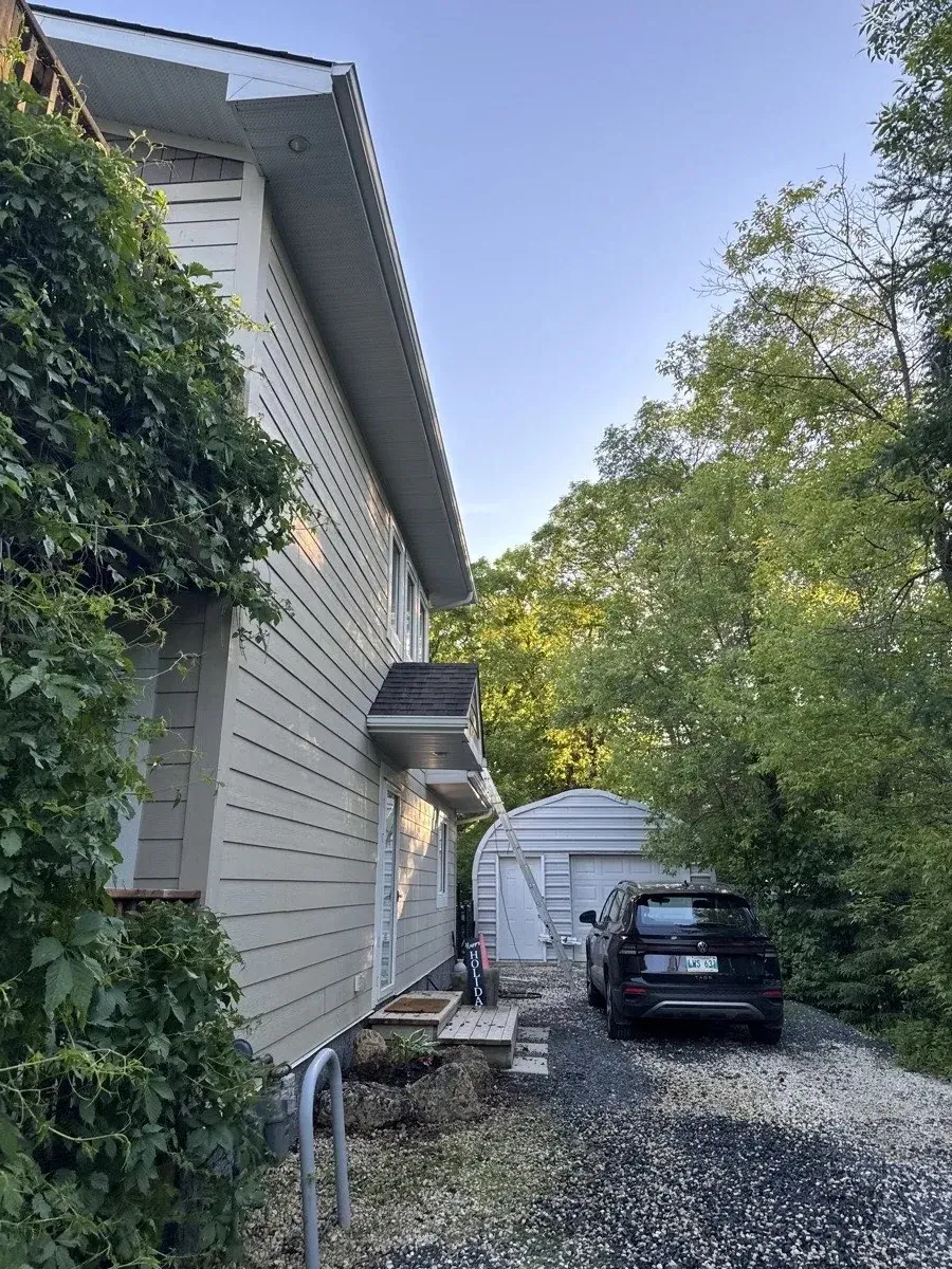 South Florida property suited to recurring exterior care